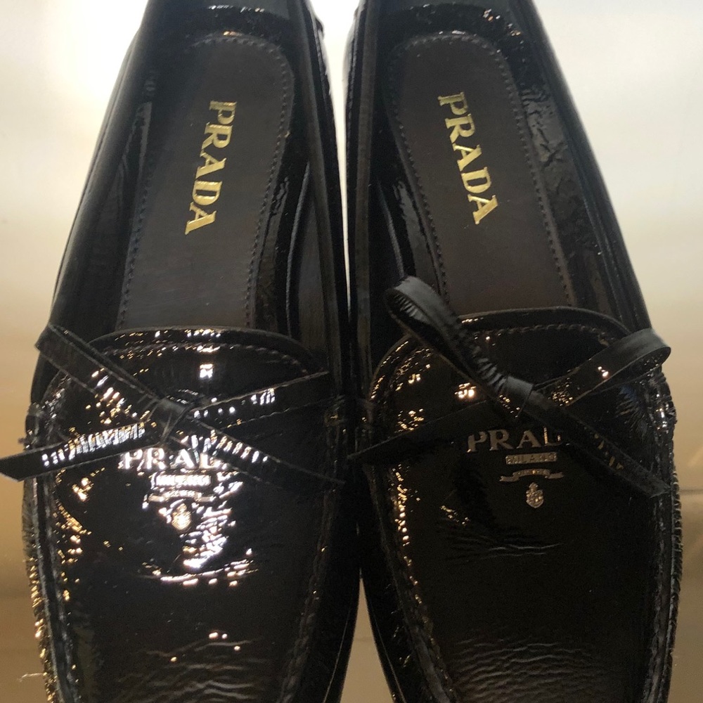 NWT Prada Blk Patent Leather Driver Moccasins Bows - Picture 2 of 4